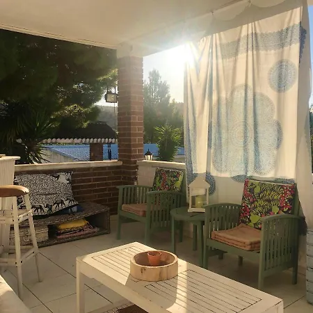 Charming Near With Private Pool *